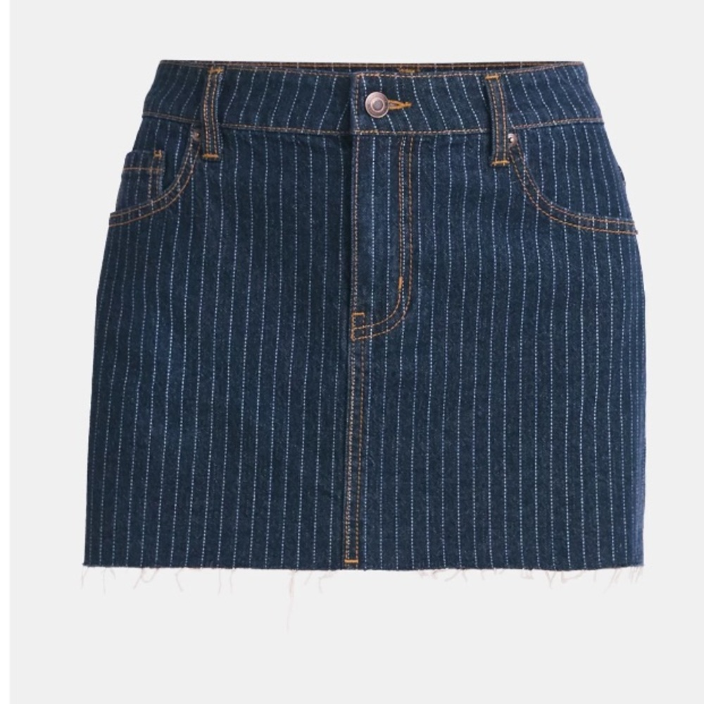 No Boundaries Mid Rise Raw Hem Denim Mini Skirt S(4-6)